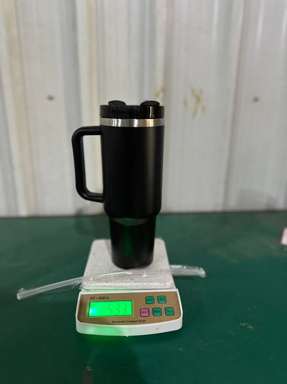 Thumbler Vaccum Sealed Cup With Straw